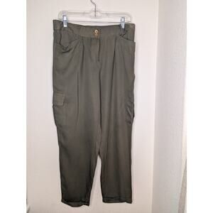 Chicos Plus Size Green Oversized Cargo Professional Pants 1